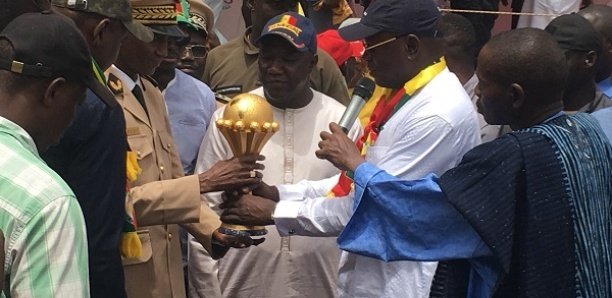 Sport. Trophy Tour : Le ministre des Sports annonce le démarrage des travaux du stade Aline Sitoé Diatta